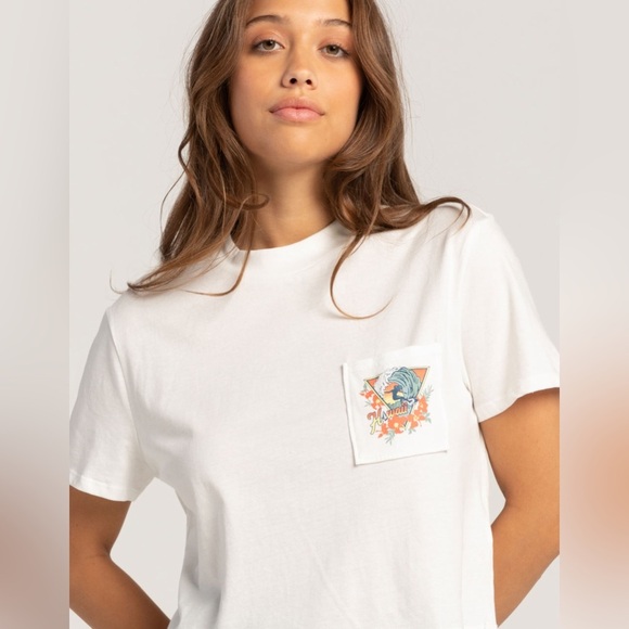 NWT - VOLCOM Day By The Beach Womens Crop Pocket Tee - Size XS (US 0/2) - Picture 2 of 4